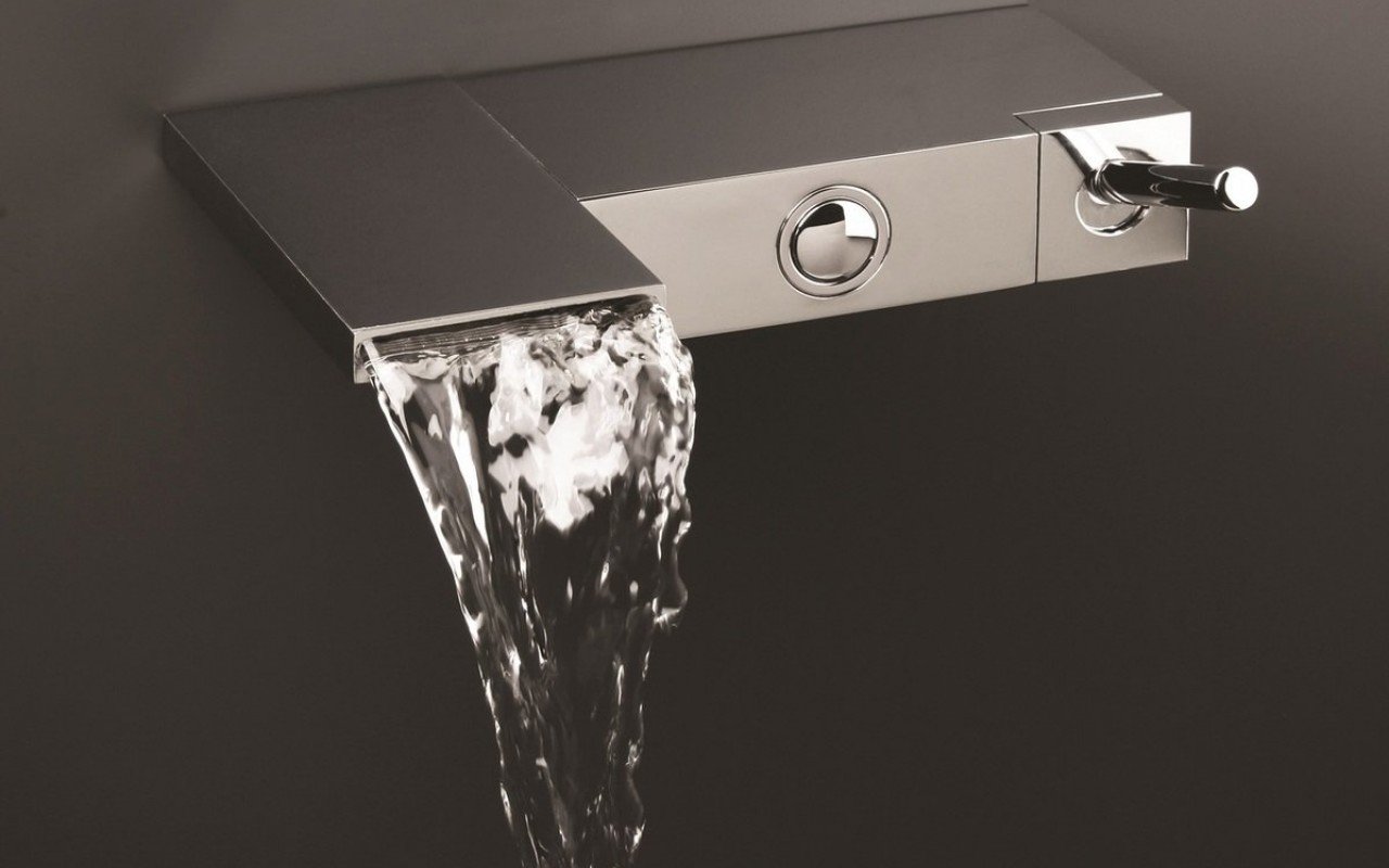 Aquatica Modul-107 Wall Mounted Bath Filler – Chrome