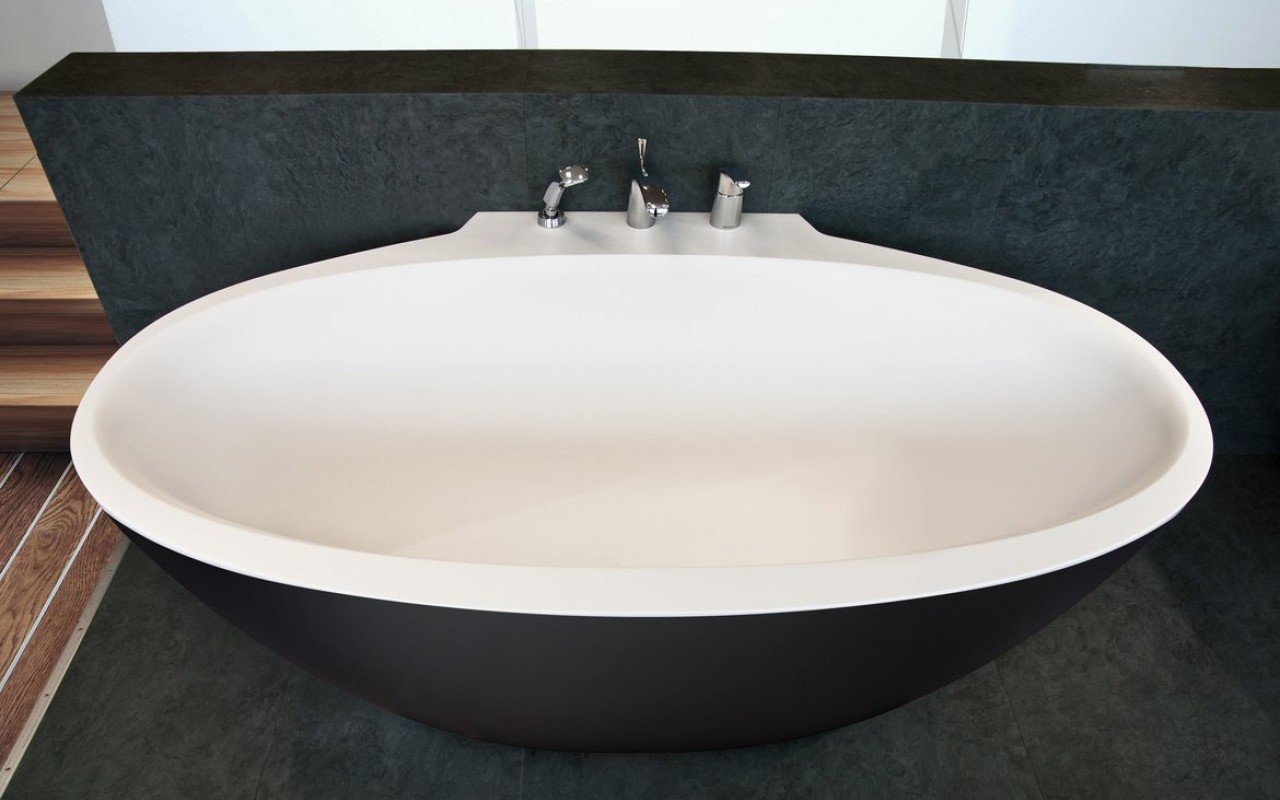 Aquatica Sensuality™ Mini-Wall-Blck-Wht Back To Wall Solid Surface Bathtub picture № 0