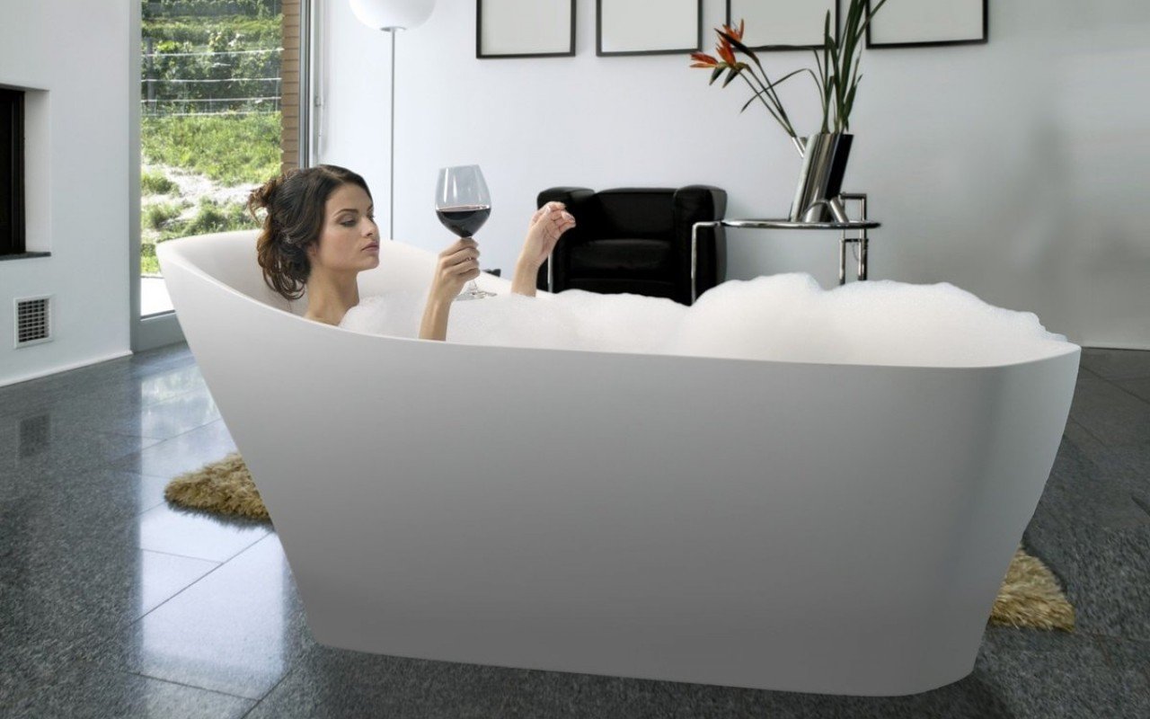 Aquatica Emmanuelle-Wht™ Freestanding Solid Surface Bathtub picture № 0