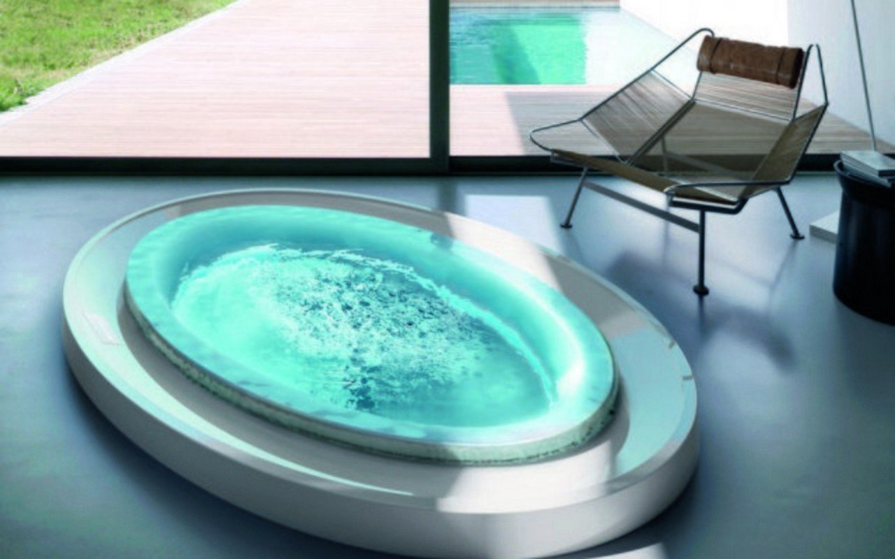 Fusion Ovatus outdoor hydromassage bathtub 01 (web) (web)