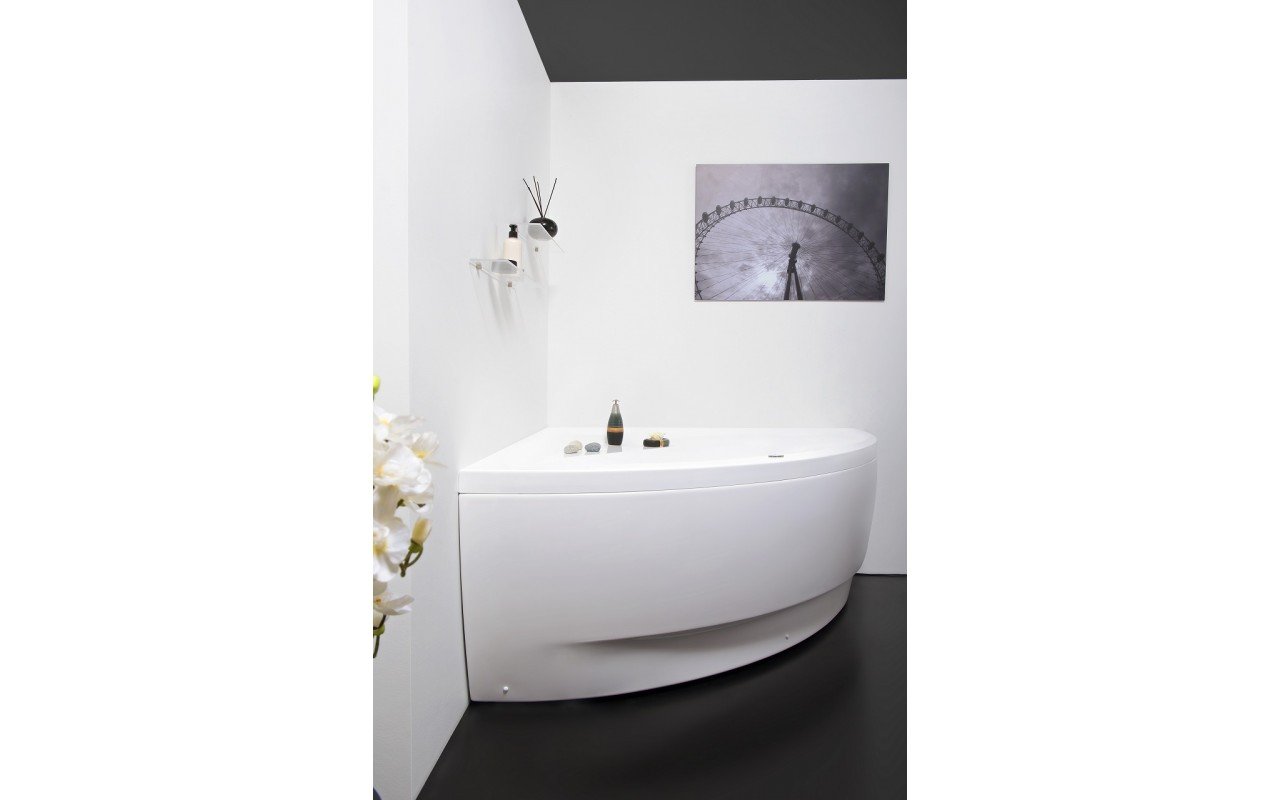 Olivia Relax Corner Acrylic Air Massage Bathtub by Aquatica web DSC2581