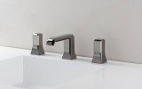Loren 3.25 3 Hole Mounted Sink Faucet 02 (web) (web)