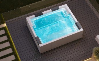Aquatica Vibe Spa with Maridur Composite Panels02 image 1280x720 (web)