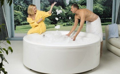 Allegra Round Freestanding Bathtub 2 1200x678 (web)