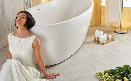 Sensuality wht freestanding oval solid surface bathtub by Aquatica 06 04 1613 56 43 720