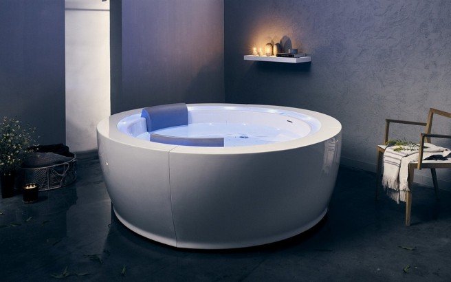 Aquatica Infinity R1 Relax Pro Bathtub, Infinity Edge Bathtub